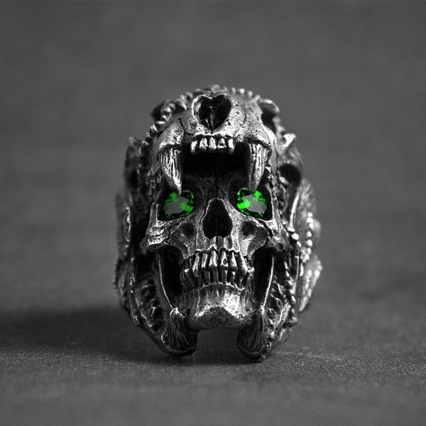 ANEL Aço inoxidável 316L Indian Jaguar Emerald Eye Crânio Anel Do Vintage Do Punk Jóias Legal Menino Anel de Motociclista FRETE GRATIS